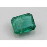 Smaragd, 3,27 ct.Kräftige Farbe, Emeraldcut. Natürliche Wachstumsmerkmale, clarity enhanced.