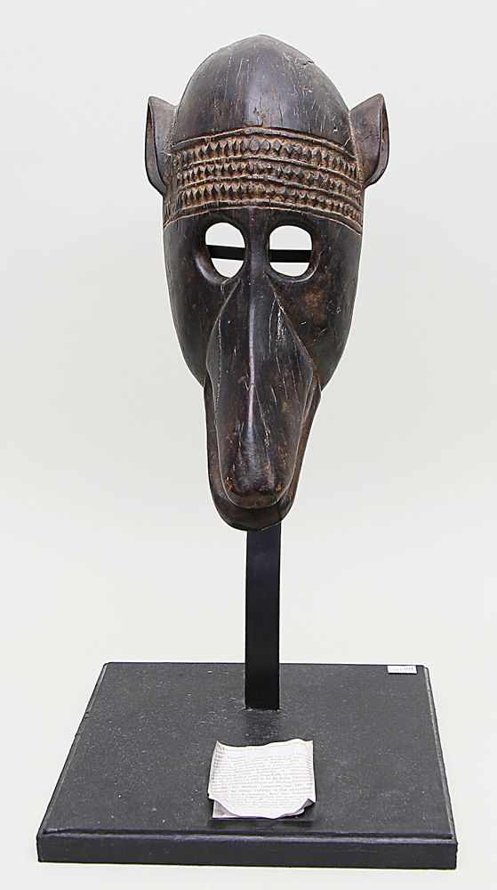 Hyänenmaske der Kore-Gesellschaft - "suruju koun", Bambara.Holz, dunkel gefasst und geschnitzt.