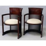 Wright, Frank Lloyd (1867 Wisconsin - Phoenix 1959)Paar Armlehnstühle "Barrel Chairs". Hölzernes