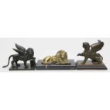 Unbekannte Künster (19./20. Jh.)Sphinx, liegender Löwe und Markuslöwe. Schwarz bzw. grün