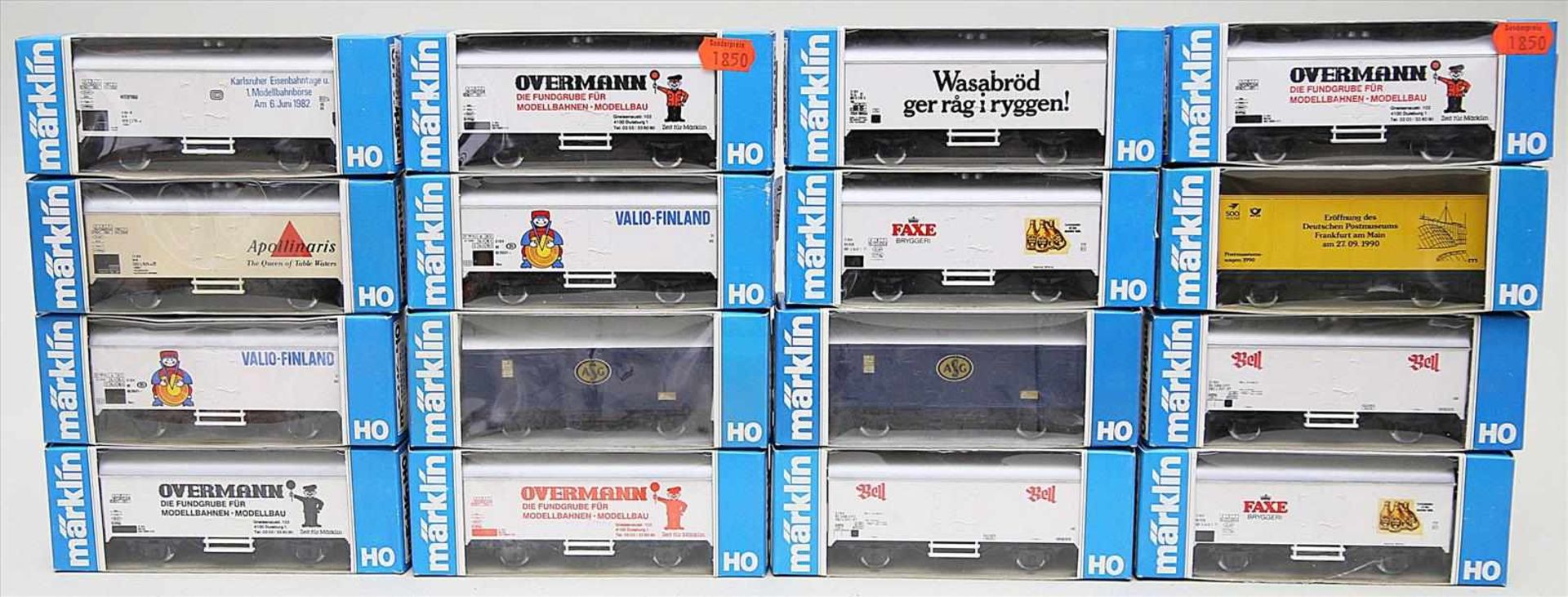 16 gedeckte Güterwagen, Märklin H0.Verschieden Art.-Nr. Je in Originalverpackung, nahezu