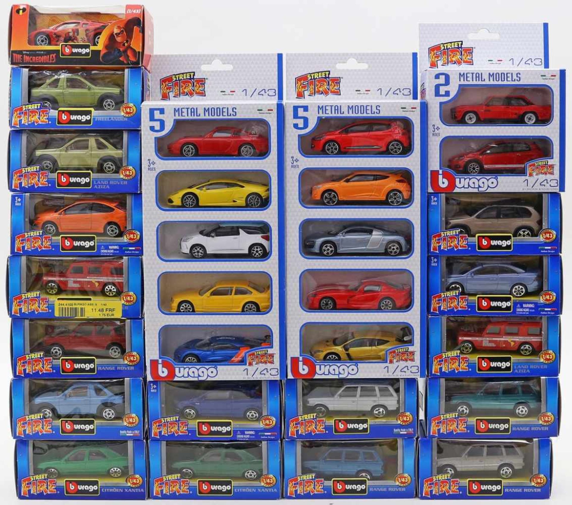 29 Spielzeugautos, Burago, 1:43.Verschiedene Modelle aus unterschiedlichen Serien. Je in