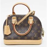 Henkeltasche "ALMA BB", Louis Vuitton.Monogram-Canvas mit hellbraunem Leder. Vergoldete