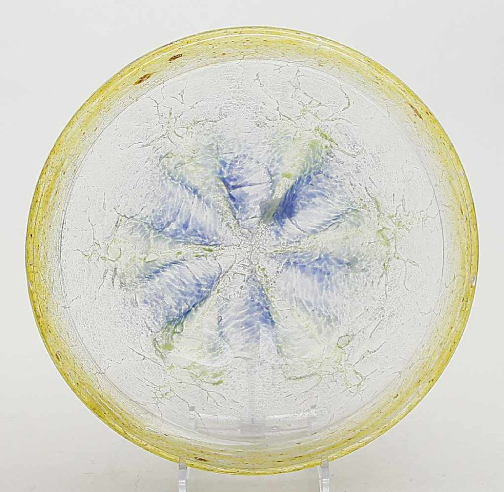 Schale, WMF.So genanntes "Ikora-Kristall". Farbloses, dickwandiges Glas mit eingeschmolzenem Netz