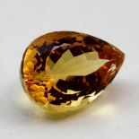 Citrin, 17,32 ct.Tropfenförmig facettiert. Intensives Hoiggelb.- - -19.33 % buyer's premium on the