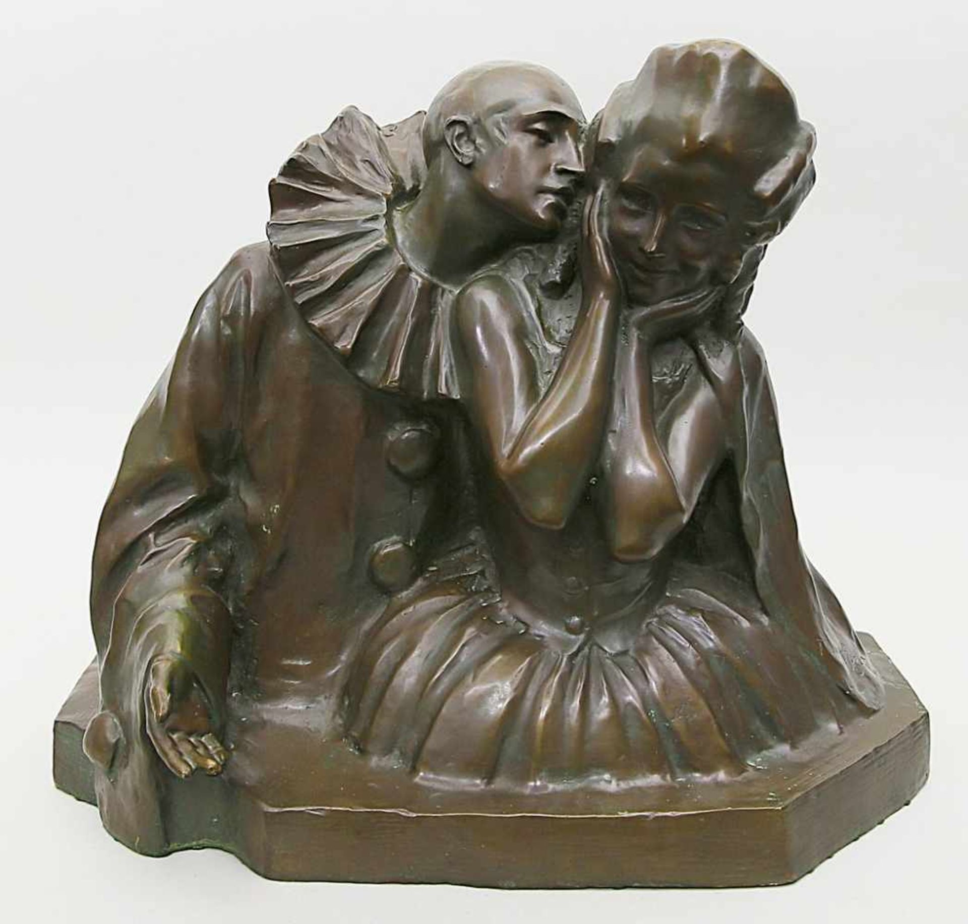 Rozet, Fanny (1881 Frankreich 1921)Große Skulpturengruppe "Pierrot und Columbine". Braun