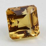 Citrin, 15,75 ct.Achteckig im Kissenschliff facettiert. Intensives Honiggelb. Brasilien.- - -19.33 %