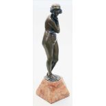 Negretti, Angelo (1881 München 1930)Stehender Mädchenakt. Braun patinierte Bronze. Auf runder