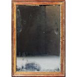 Louis XVI.-Spiegel (Frankreich, 18. Jh.).Holz, roter Bolus, goldgefasst, altes Spiegelglas.