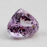 Kunzit, 16,1 ct.Tropfenförmig facettiert. Kräftiges Pink-Rosé. Min. best.- - -19.33 % buyer's