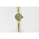 Gouden dames polshorloge aan gouden band, 19e eeuwA yellow gold wrist watch