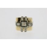 Bicolor gouden ring bezet met diamant oud slijpsel, ca. 0.48ct. geh/ 750/000, gew. 11.2gr.