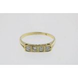 Gouden ring bezet met diamant ca.0.40ct., holl. kl. keur, maat 17.7, gew.2gr.A gold ring with