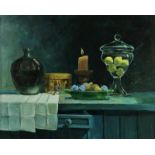 ASTEN, TOON VAN (1949), ges. r.o., stilleven met fruit en kaars, doek 80 x 100 cm.Asten, Toon van,