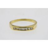 Bicolor gouden ring bezet met diamant briljantslijpsel rail zetting 0.18ct. geh. 750/000 ringmaat