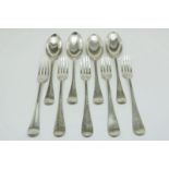 Lot met 5 zilveren vorken en 4 lepels, Amsterdam 18e eeuw, gew.578gr.Lot silver cutlery containing 5