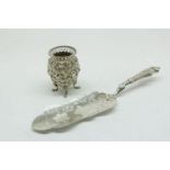 Zilveren taartschep en lepelvaasje, 19e eeuwSilver cake scoop and spoon container