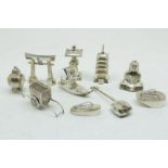 Lot van 10 zilveren miniaturen, JapanLot of 10 silver miniatures, Japan