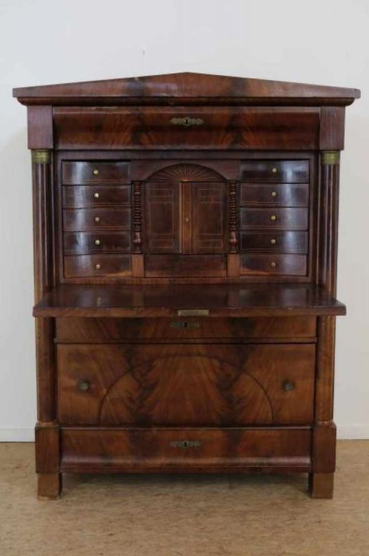 Mahonie Empire secretaire met schrijfklep waarachter interieur met 2 ingelegde paneeldeurtje en 9 - Bild 2 aus 4