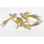 Bicolor gouden zwaluw broche bezet met diamant briljantslijpsel, 585/000