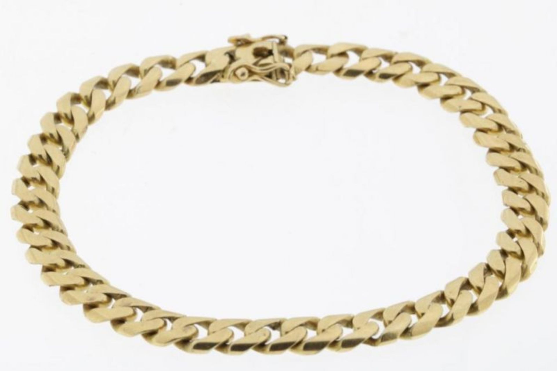 Gouden gourmet armband, geh. 585/000, gew. 26gr. A yellow golden bracelet, 585/000
