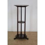 Mahonie plantentafel met etagere, h. 92, diam. 40 cm.