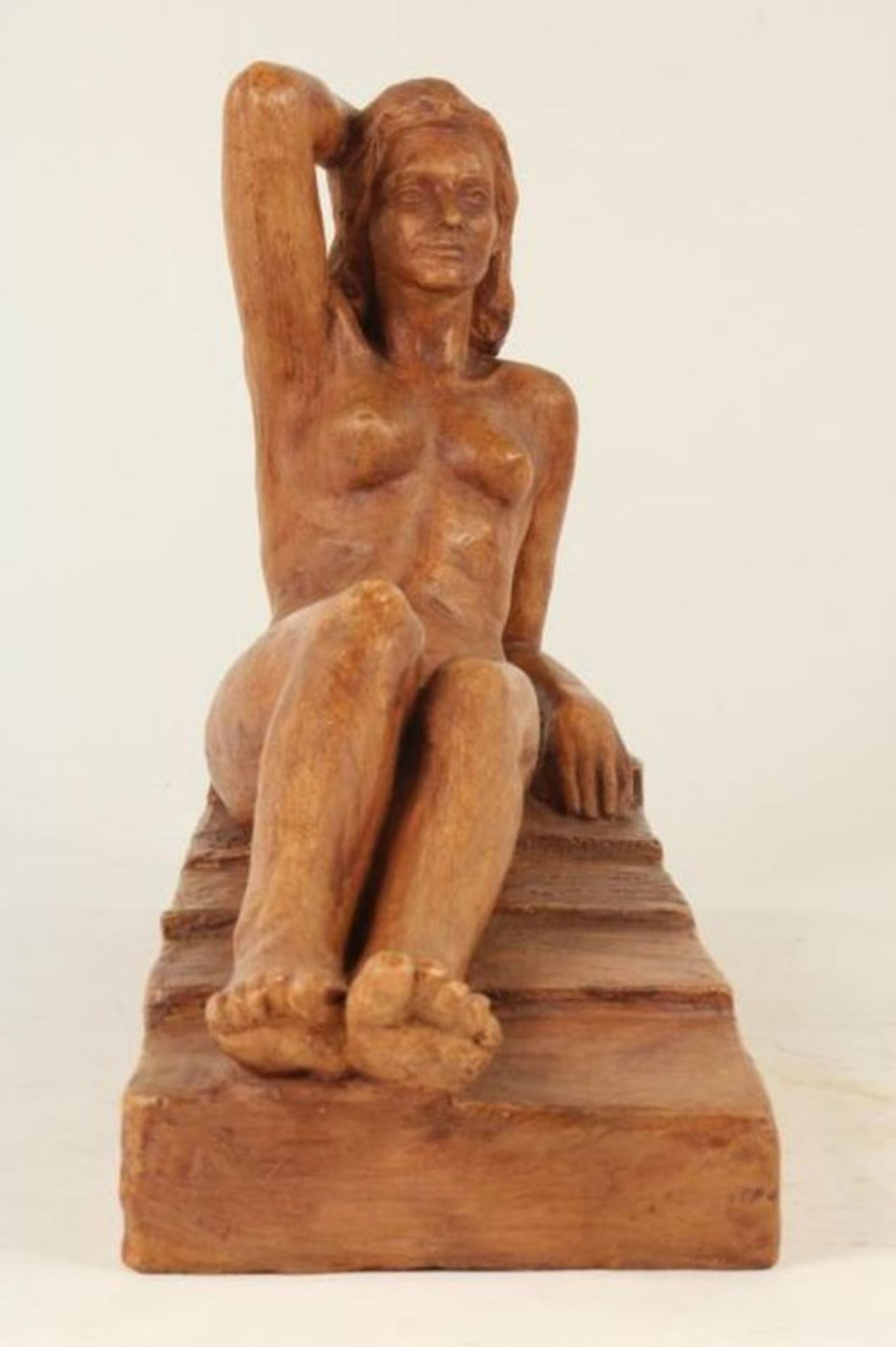 Terracotta sculptuur van liggend naakt, ges. Jean Boedts (1904-1973), h. 27, br. 43, d. 13 cm. - Bild 2 aus 5