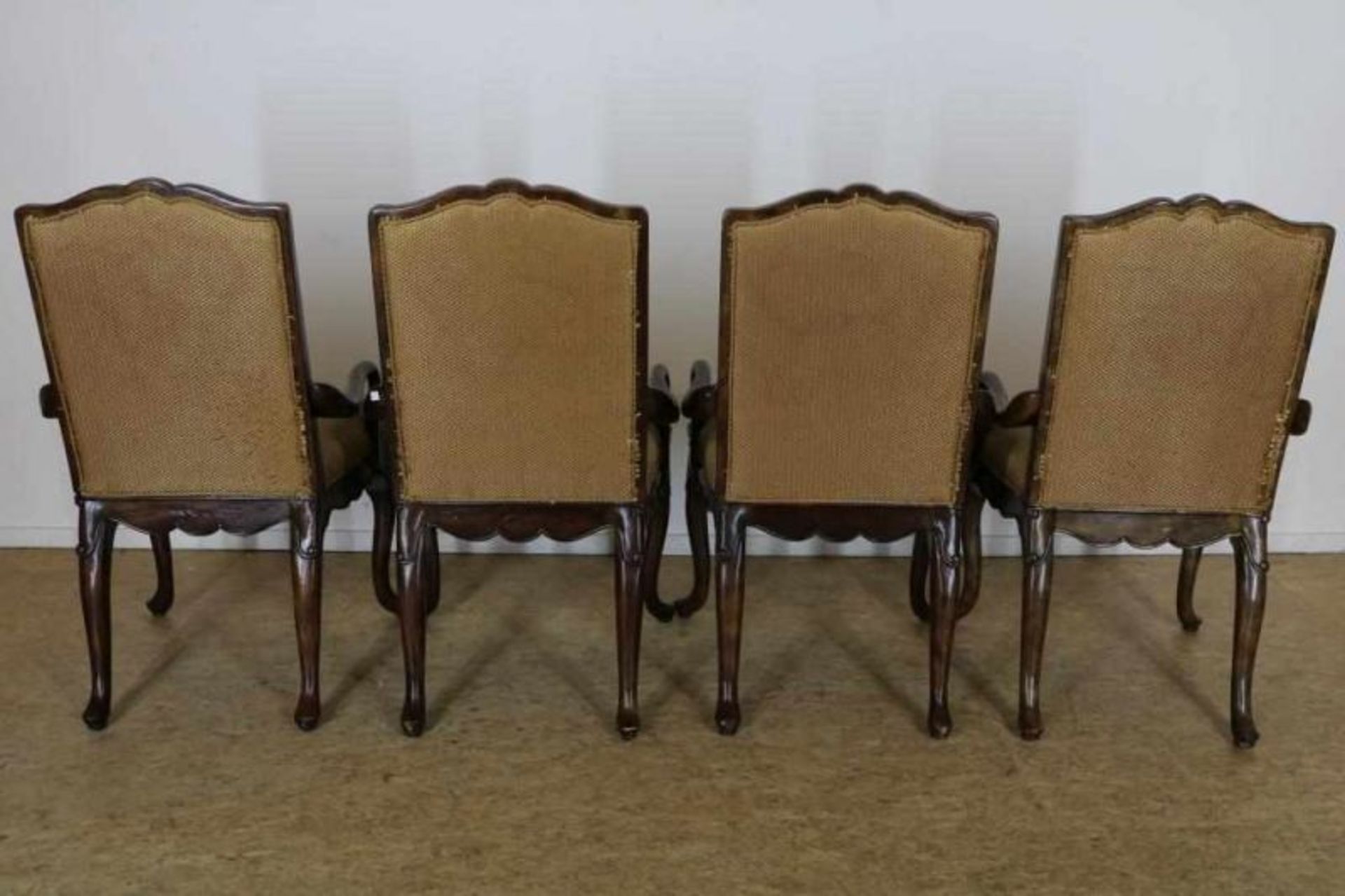 Serie van 4 Georgian-stijl armstoelen met bruine bekleding. - Bild 4 aus 4