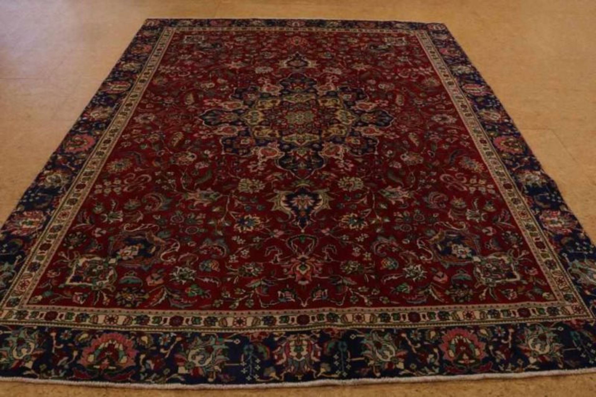 Tapijt, Tabriz 370 x 267 cm. Tabriz carpet 370 x 267 cm.