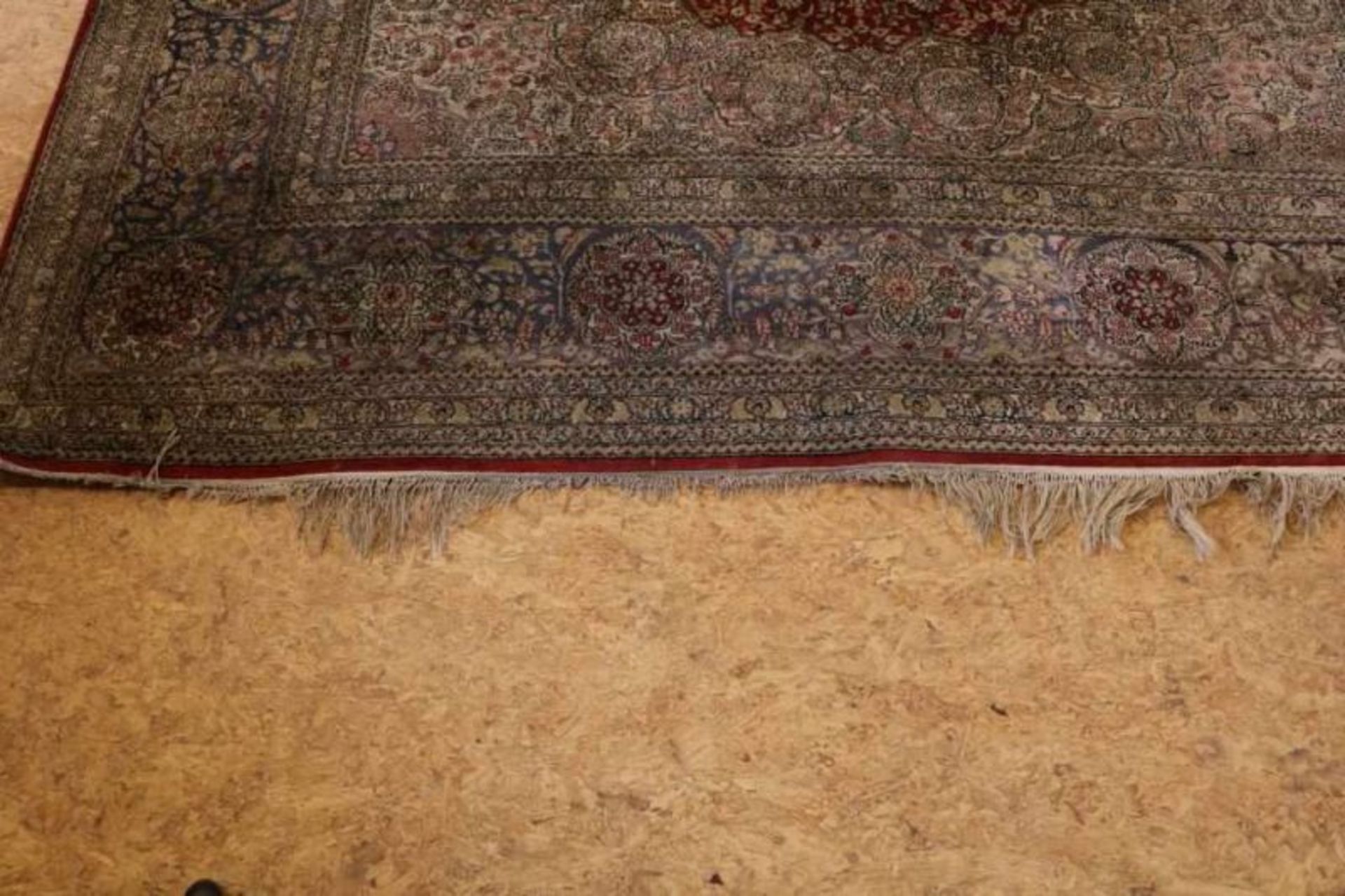 Tapijt, Tabriz met zijde, 275 x 190 cm. Carpet, Tabriz with silk 275 x 190 cm. - Bild 2 aus 2