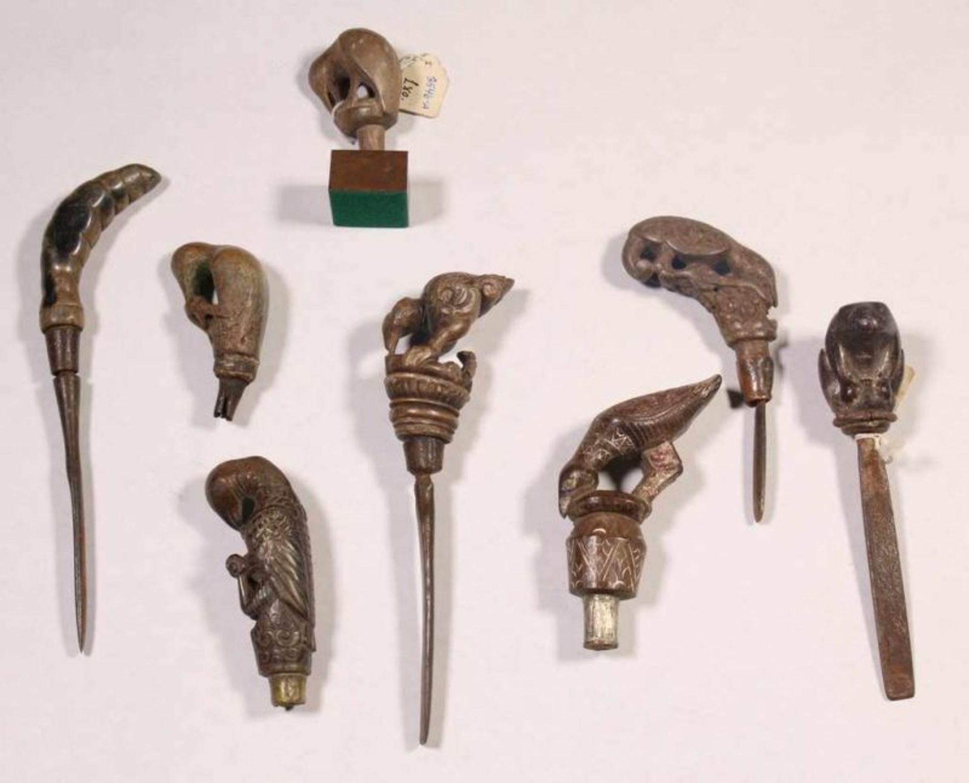 Lombok, collection of carved bone and wooden handles[2 zkj]200,00 - Bild 5 aus 7