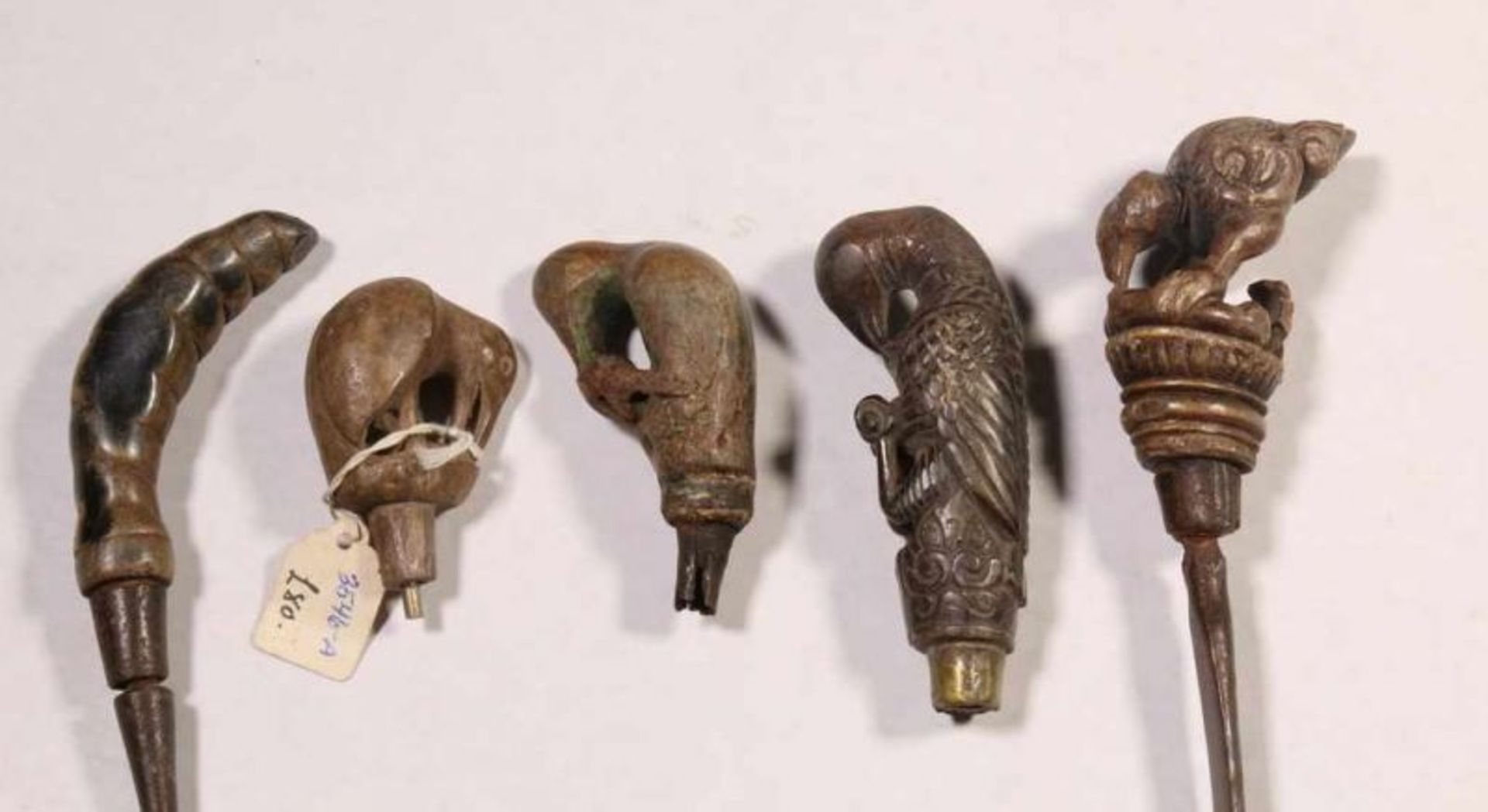 Lombok, collection of carved bone and wooden handles[2 zkj]200,00 - Bild 7 aus 7