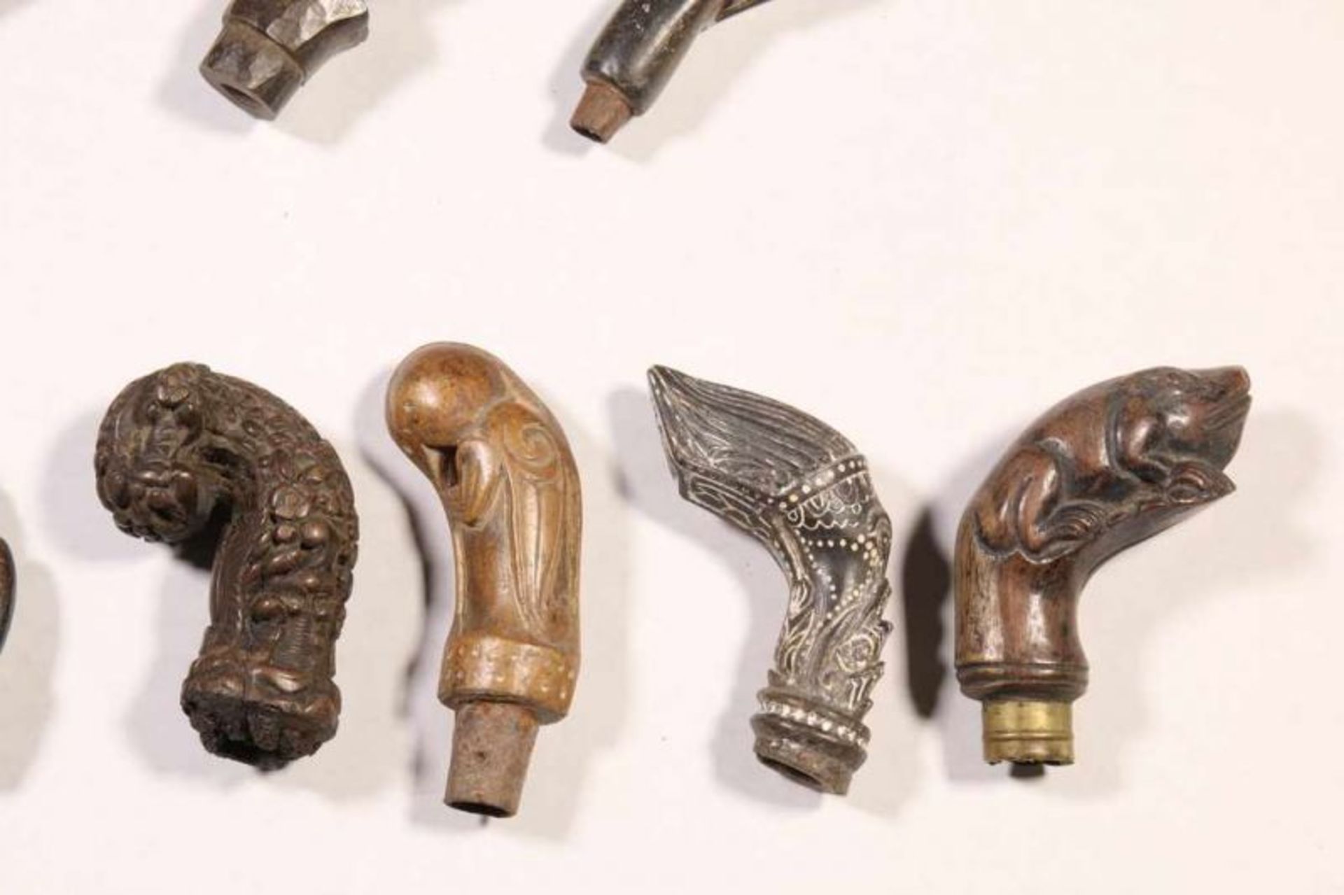Lombok, collection of carved bone and wooden handles[2 zkj]200,00 - Bild 2 aus 7