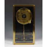 Frankrijk, wandklokje, Bulle-Clock, ca. 1910;elektrisch aangedreven uurwerk welke wordt