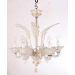 Venetiaanse glazen zeslichts kroon,versierd met bladranken, appliek en glazen bol aan onderzijde; h.