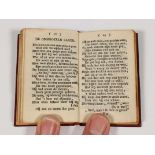 Collectie van negen verschillende miniatuur boekjes, 19e eeuw;waar onder Almanak voor het jaar 1842,