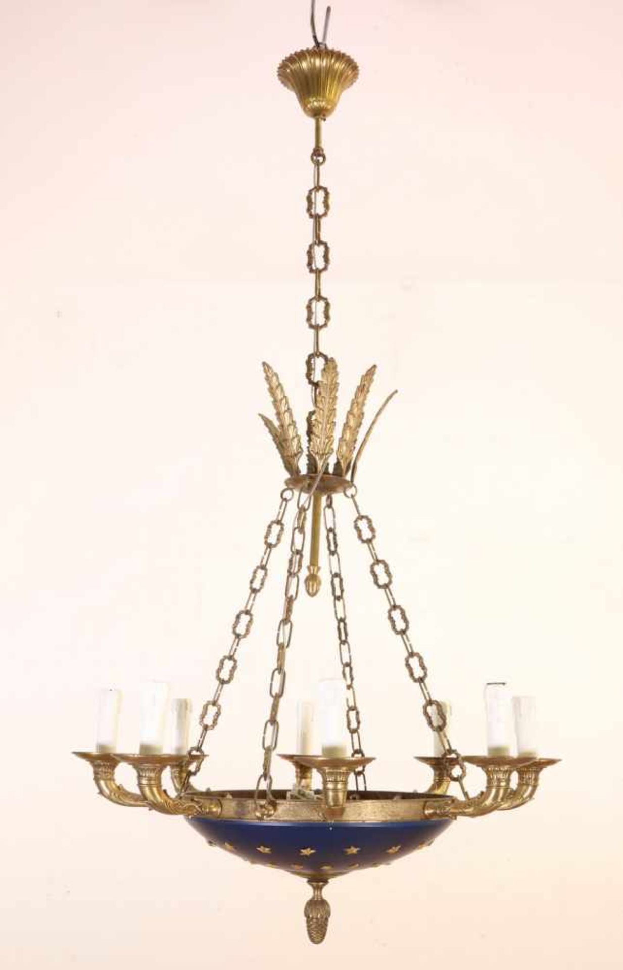 Paar achtlichts kronen in Empire-stijl,met verguld bronzen palmetten en dennenappels; diam. 62 en h. - Image 3 of 3