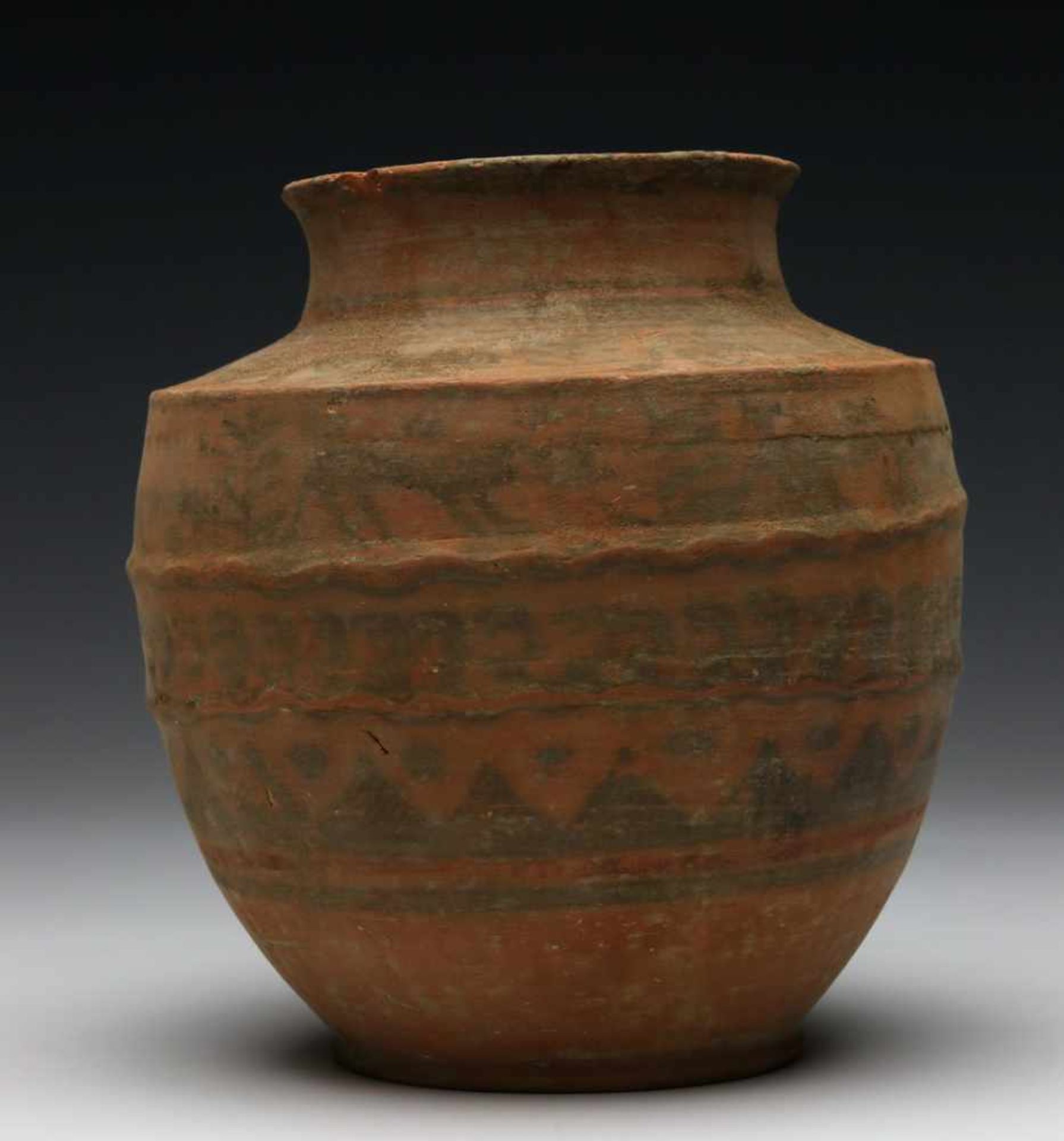Indus Valei, Pakistan, Nindowari, 2300-2000 BC.,red earthenware pot with two ribbed edges in the - Bild 6 aus 6