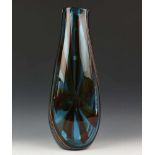 Murano, ontwerp Gambaro e Poggi, glazen vaas,sommerso murine met blauwe, rode en zwarte banen en