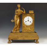 Frankrijk, bronzen vuurvergulde pendule; ca. 1810;uurwerk met gaand- en slagwerk op bel. Witte