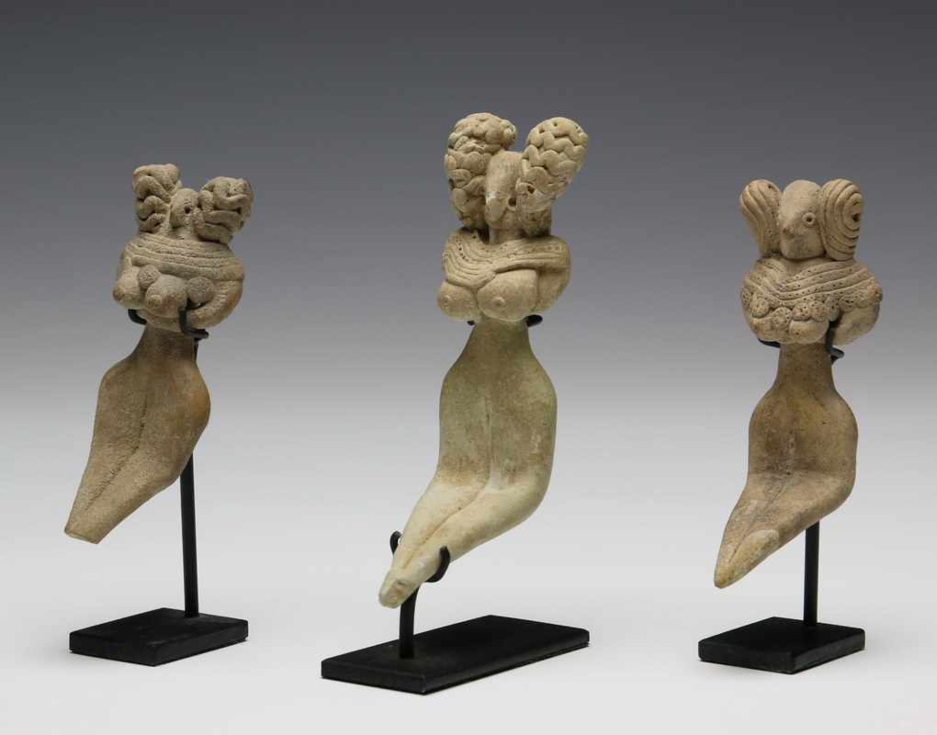 Indus Valei, Pakistan, Mehrgarh, 3000-2400 BC., three anthropomorph-zoomorph ritual figurineswith - Bild 2 aus 5