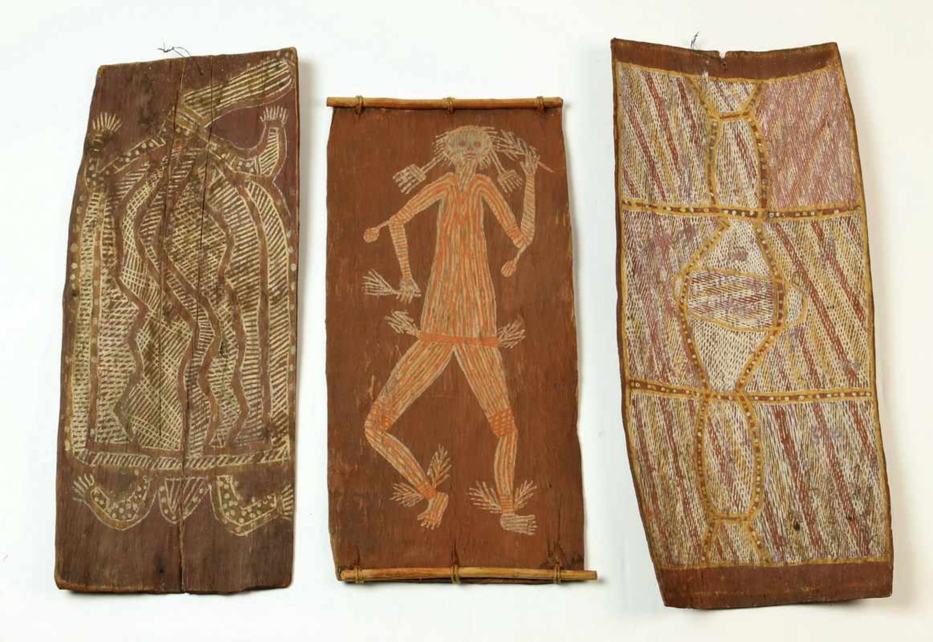 Australia, three Aboriginal bark paintings,one with titel 'Lightning Man', one with ancestral turtle - Bild 4 aus 4