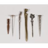 Vijf pijpenwroeters, 19e eeuw;Koperen, zilver, hout; 5120