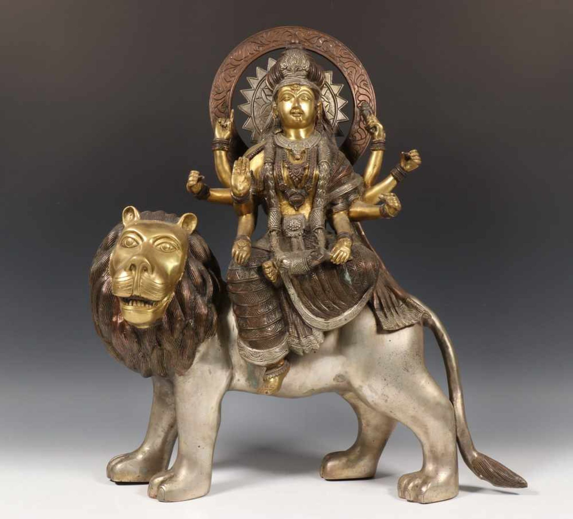 Bronzen sculptuur van Shiva op leeuwh. 55 cm.; [1]220