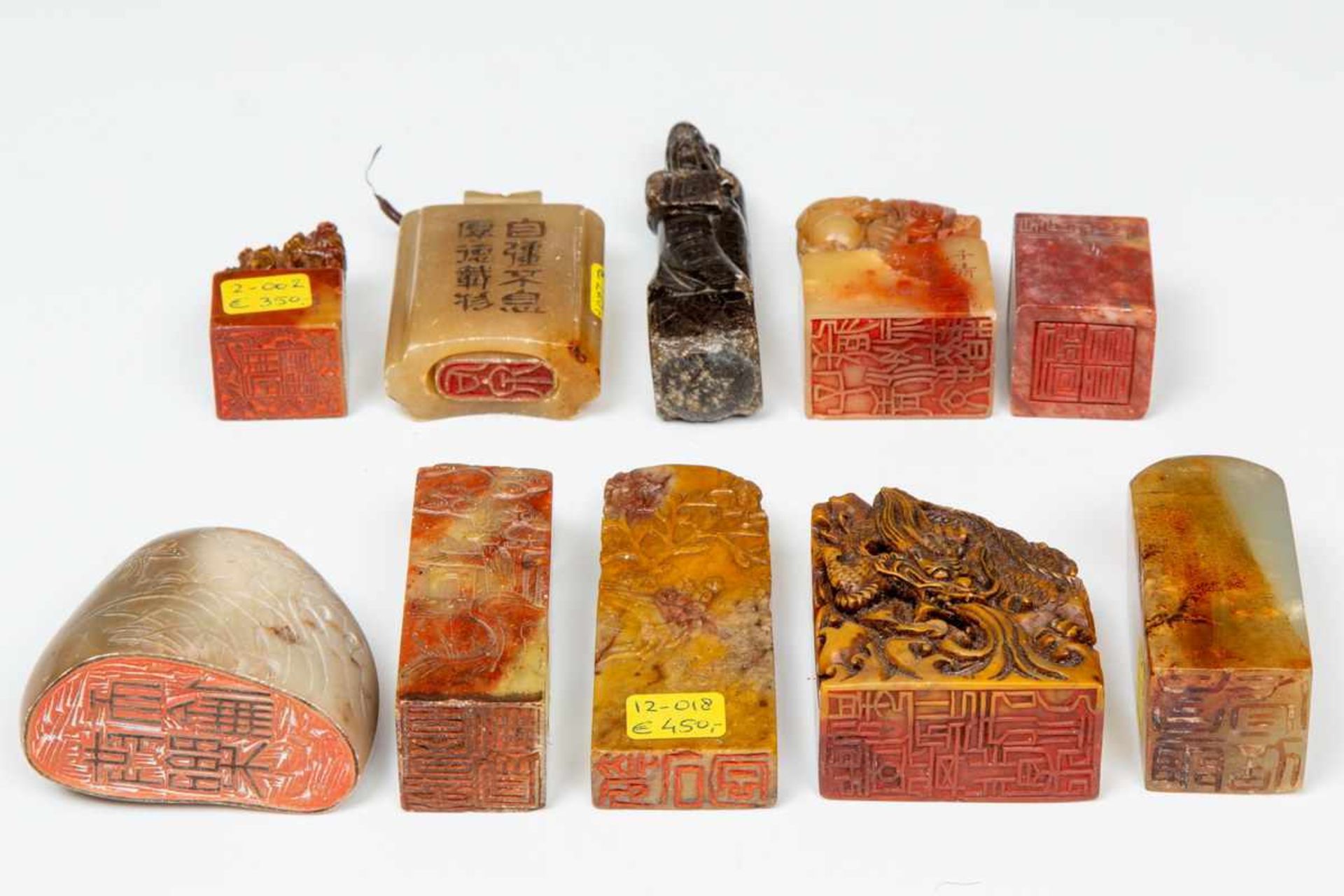 China, collectie stenen en spekstenen naamzegels en decoratieve zegels, 20ste eeuw.l. 4-8,4 cm.;