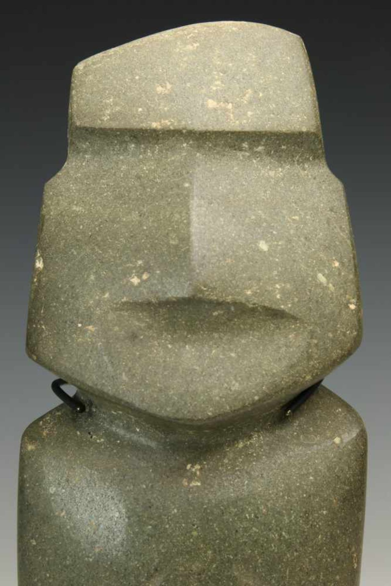 Mexico, Guerrero, Mezcala, stone antromorphic figure, 100 BC - 300 ADwith an old collection number - Bild 6 aus 7