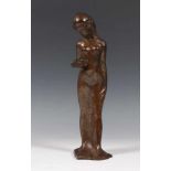 Marinus Vreugde (1880-1957), bruin gepatineerd bronzen sculptuur;Staand vrouwelijk naakt. Gesigneerd