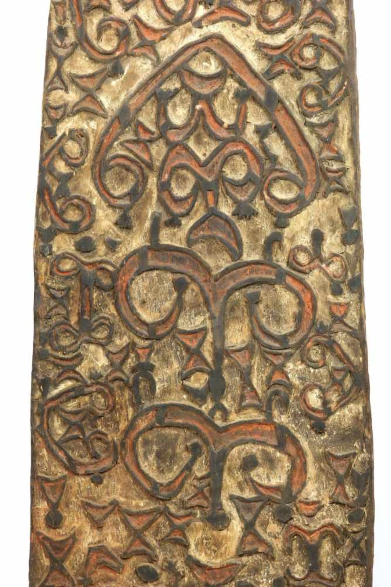 Papua Barat, North West Asmat, warshield, yamasj,topped by a ray head and with a central pattern - Bild 3 aus 4