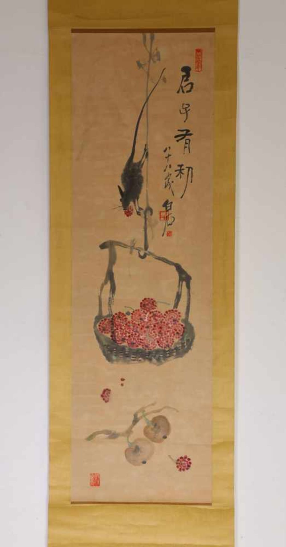 China, rolschildering, muis met granaatappels / rat met frambozen,'Qi Baishi, 88 jaar oud' ; h 111