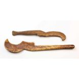DRC., Lega, two ceremonial bone knifes, mugushu,decorated with circle point motives; L. 26, 6 en 4,5